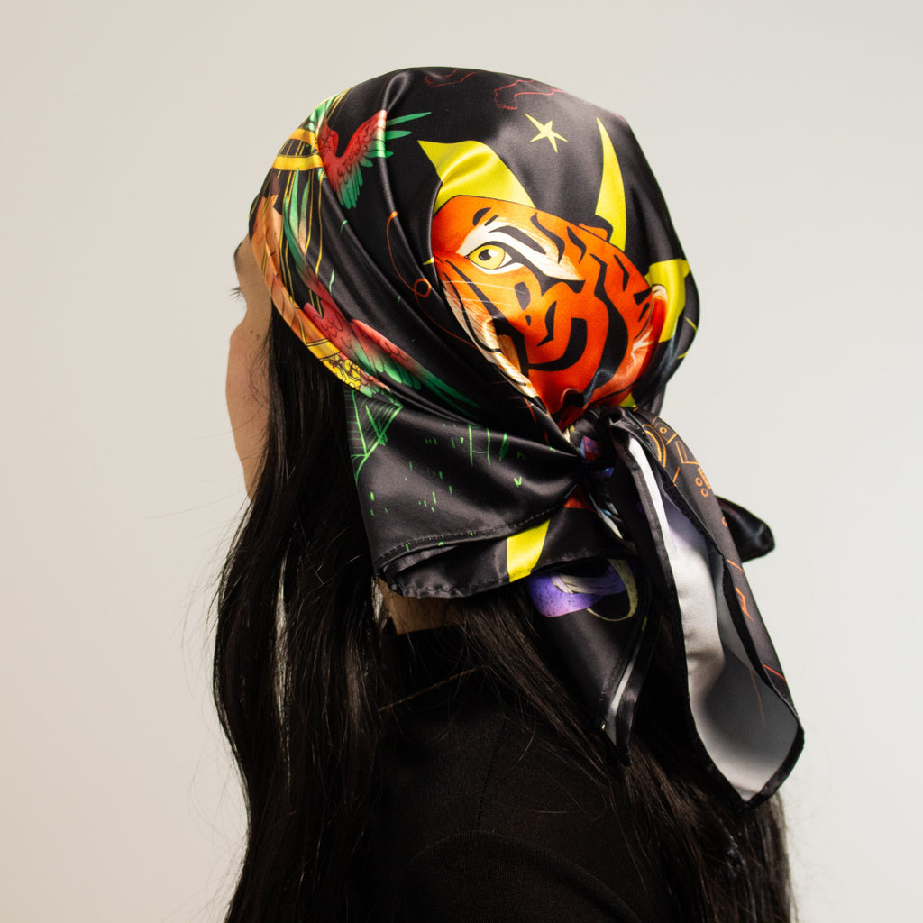 Black Onírica Scarf